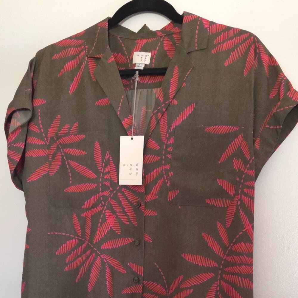 New Day Green and Pink Palm Short Sleeve Button Up Blouse